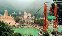 attractions/lakshman-jhula/lakshman-jhula-01.jpg